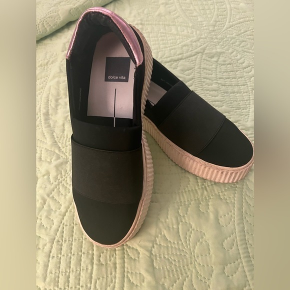 Dolce Vita Women’s 7 1/2 Slip On Platform Sneaker Elastic Strap‎ Black Pink Heel
